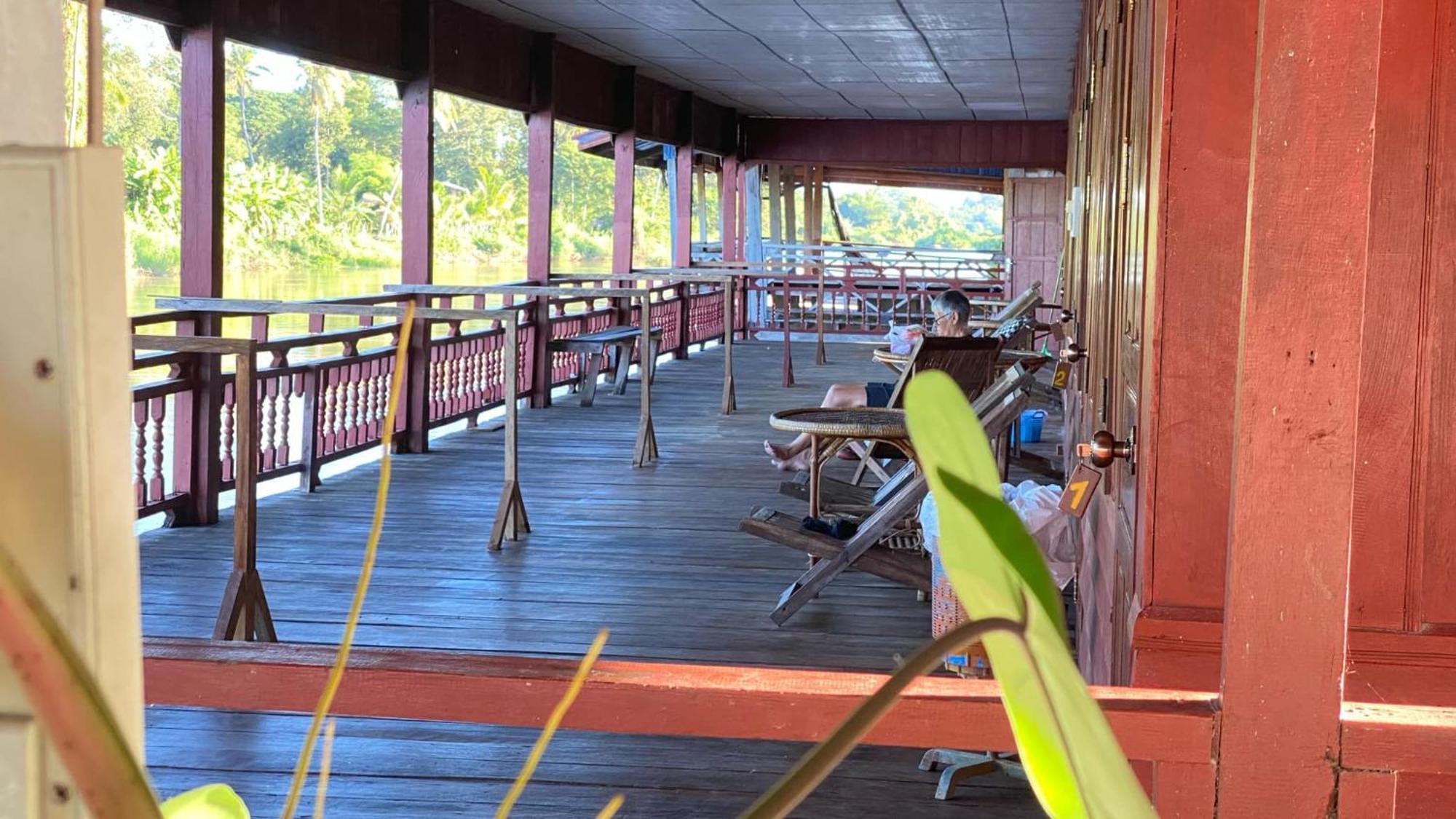 Souksanh River Bungalow Muang Không Exterior foto